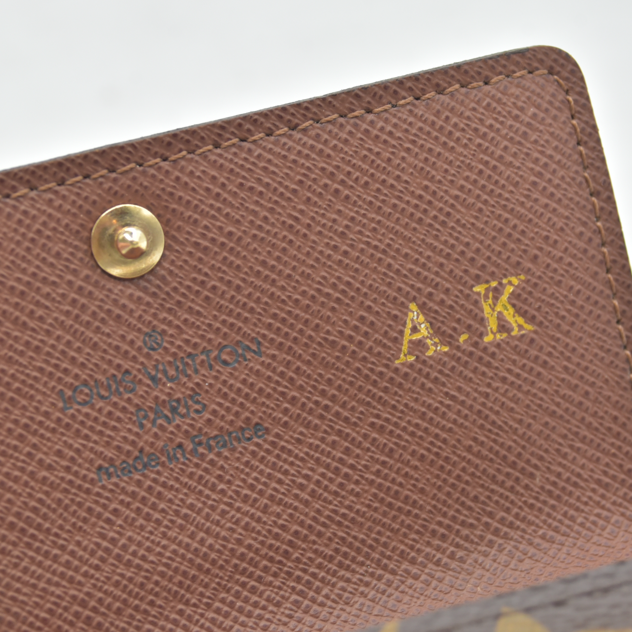 $345 2009 Louis Vuitton Monogram 6 Key Multicles Holder CT0049