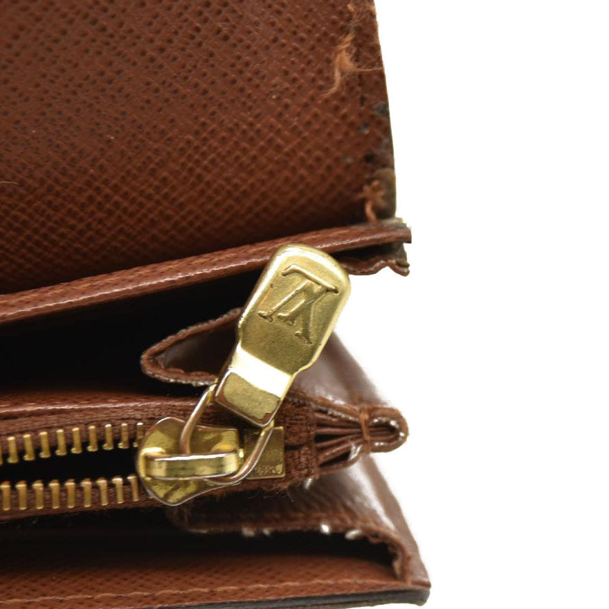 Louis Vuitton  Monogram Sarah Wallet CT0174