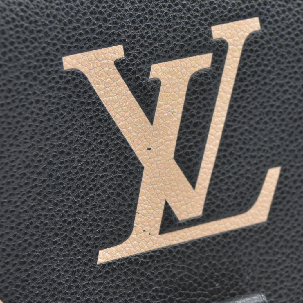 $3300 Louis Vuitton BiColor Pochette Metis Black Cream