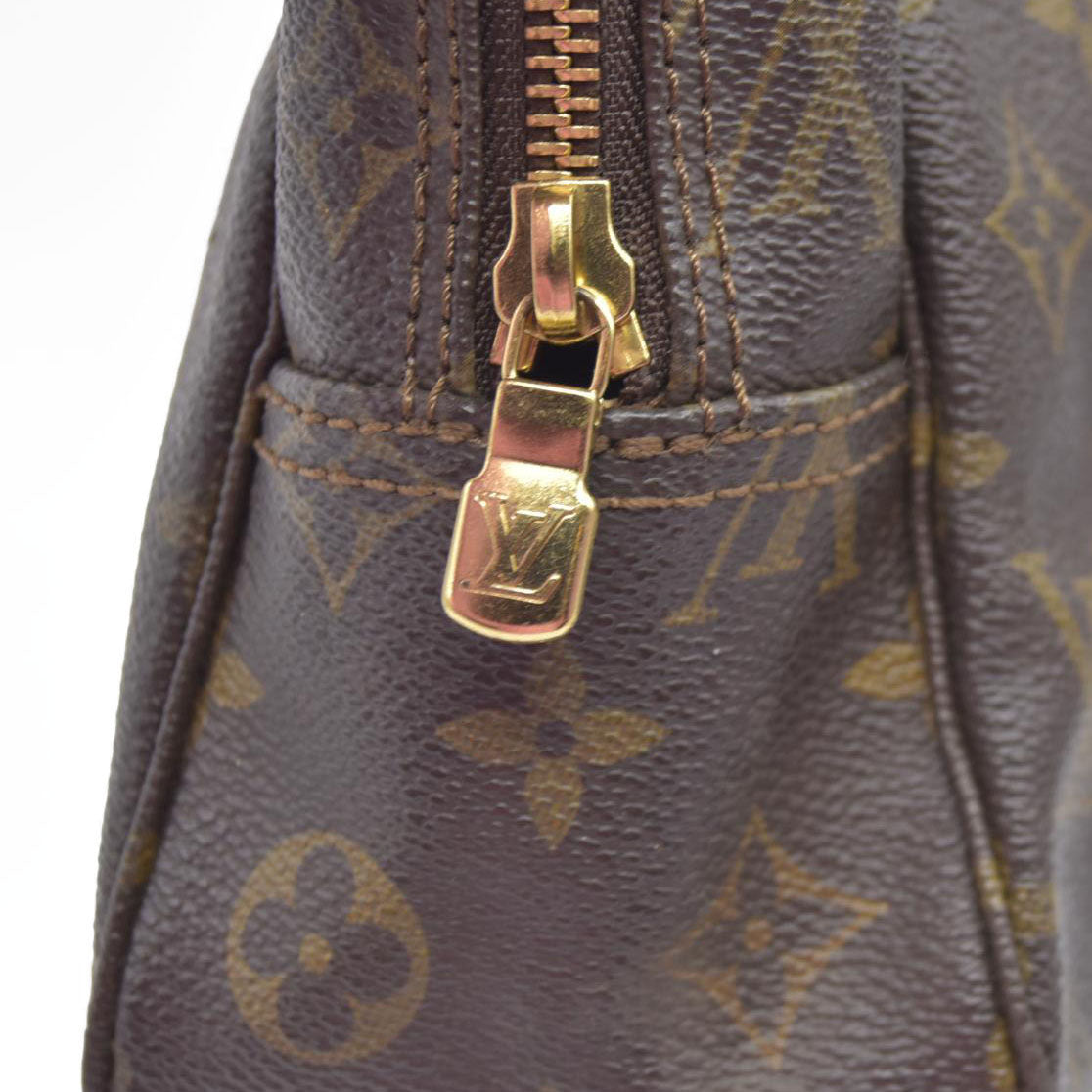 $675 Louis Vuitton Monogram Trousse Toilette 28 Clutch Pouch Bag 831