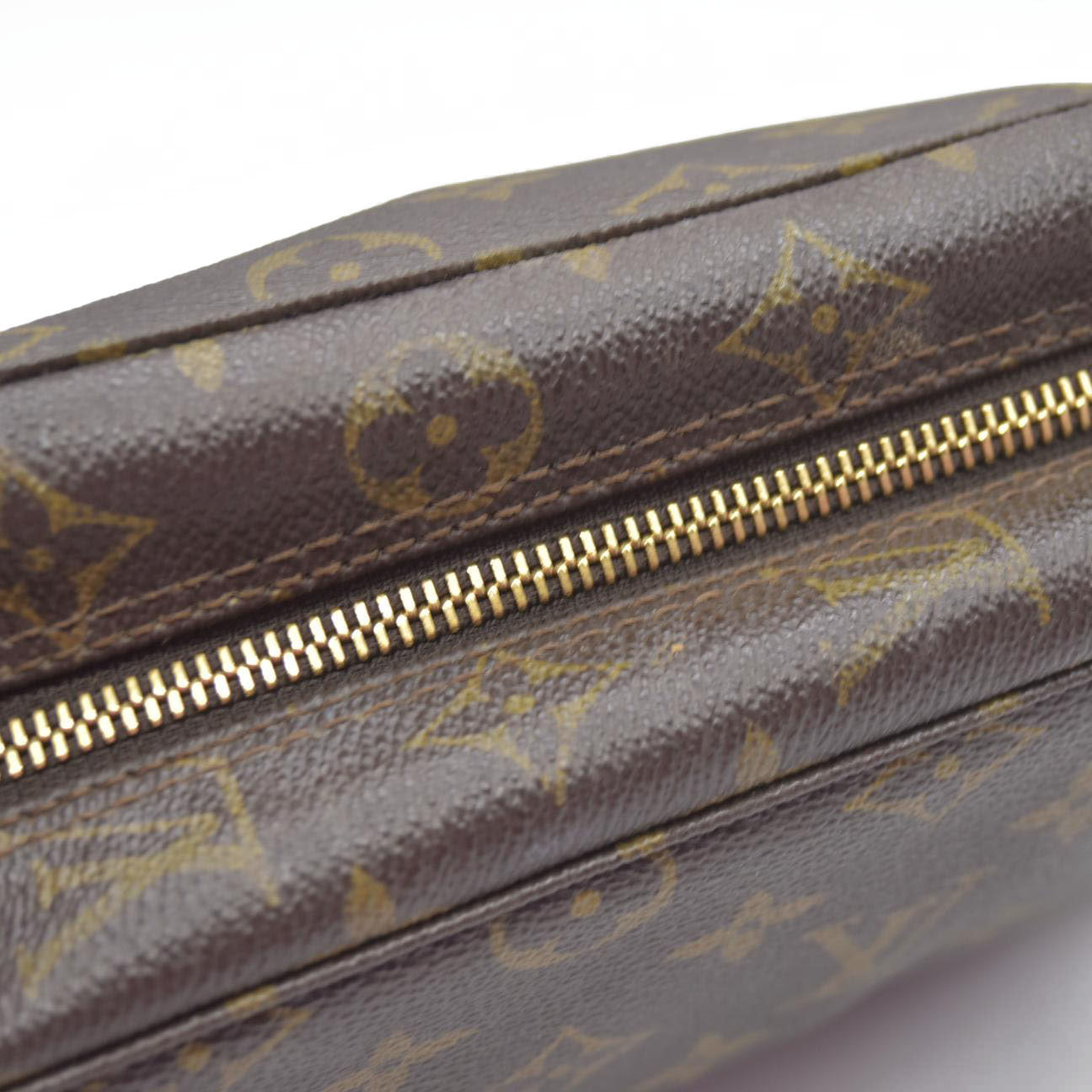 $675 Louis Vuitton Monogram Trousse Toilette 28 Clutch Pouch Bag 831