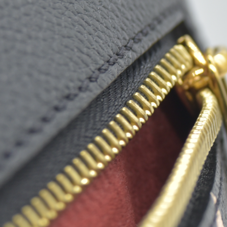 $3300 Louis Vuitton BiColor Pochette Metis Black Cream