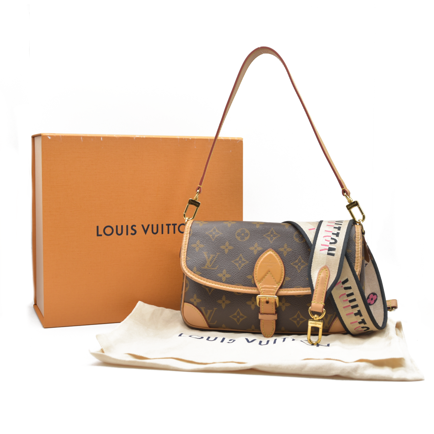 $2620 LOUIS VUITTON  Monogram Diane Black RFID Crossbody