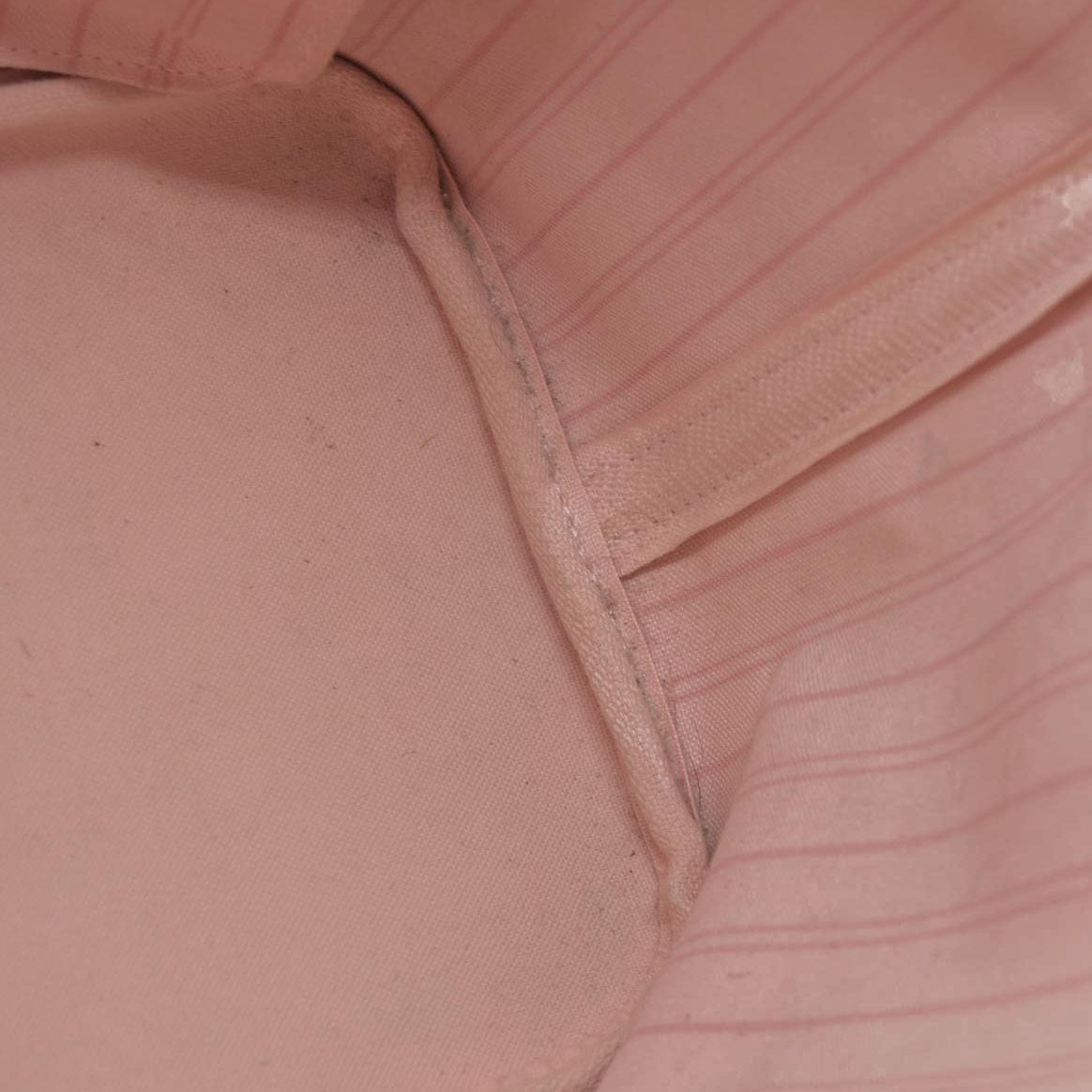 $2030 Louis Vuitton Damier Azur Neverfull MM