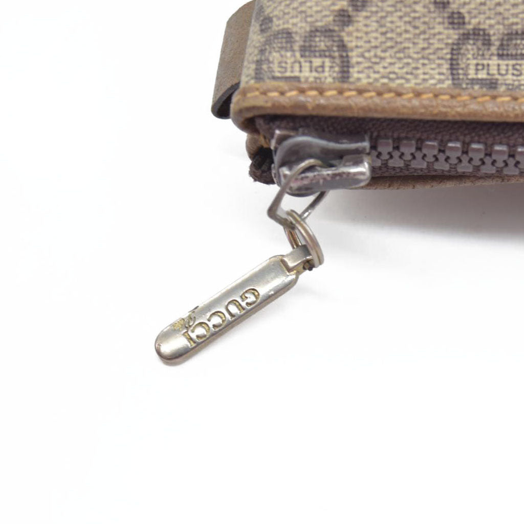 $1100 Gucci GG Gucci Plus PVC Leather Pouch Clutch Bag