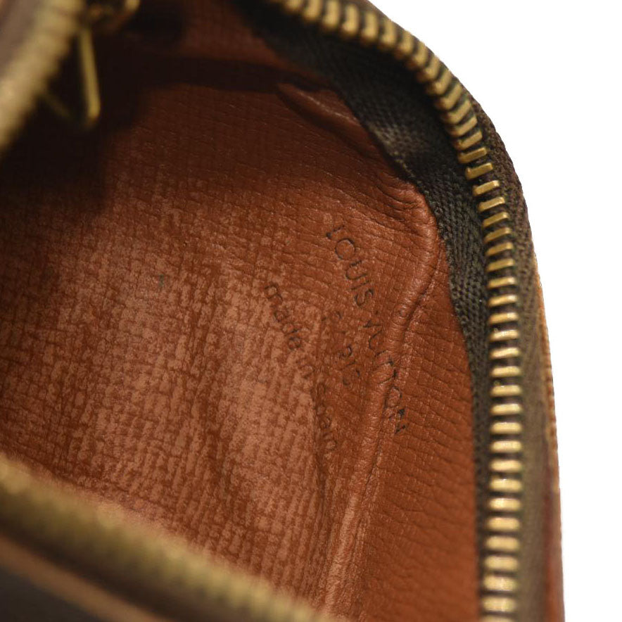 Louis Vuitton  Monogram Key Pouch CA0948