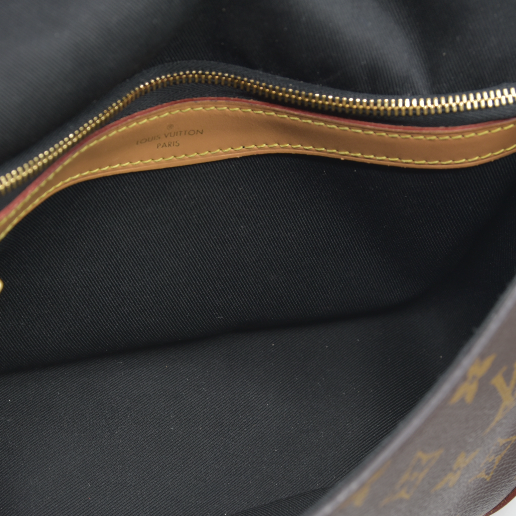 $2620 LOUIS VUITTON  Monogram Diane Black RFID Crossbody