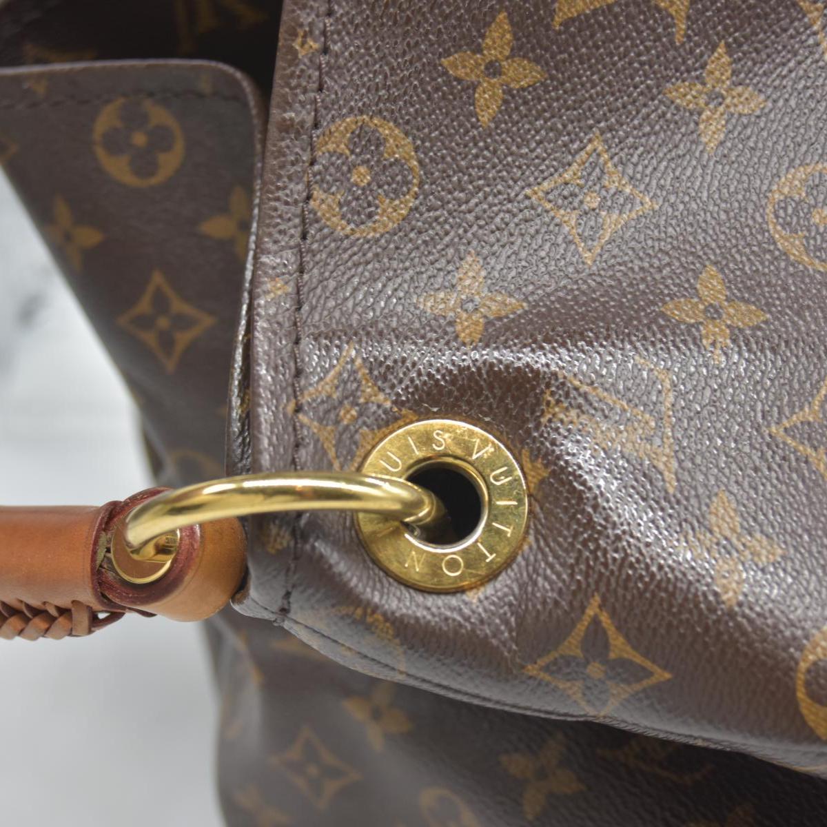 $2500 Louis Vuitton Monogram Artsy MM SD2115