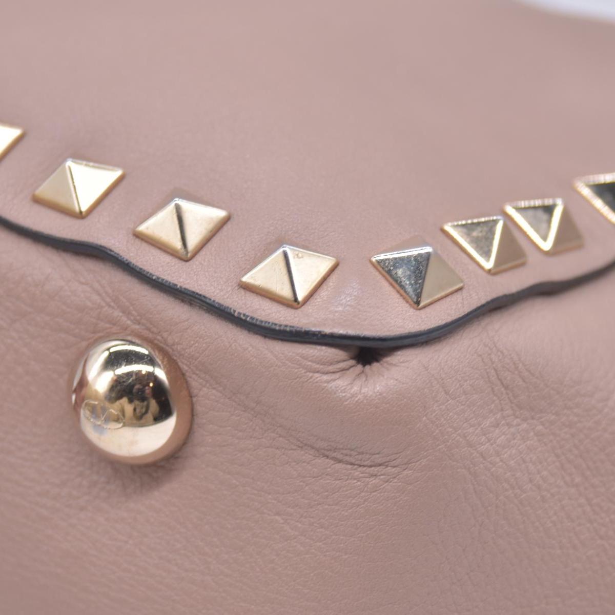 $2450 Valentino Rockstud Top Handle Smalll Shoulder Bag Beige 10021132