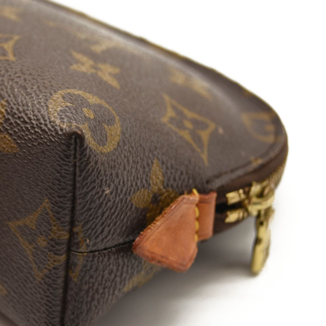 LOUIS VUITTON Monogram Cosmetic Pouch