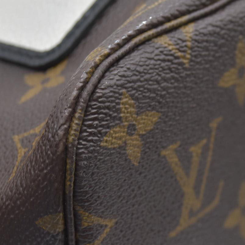 $2030 Louis Vuitton Monogram Game on Neverfull MM