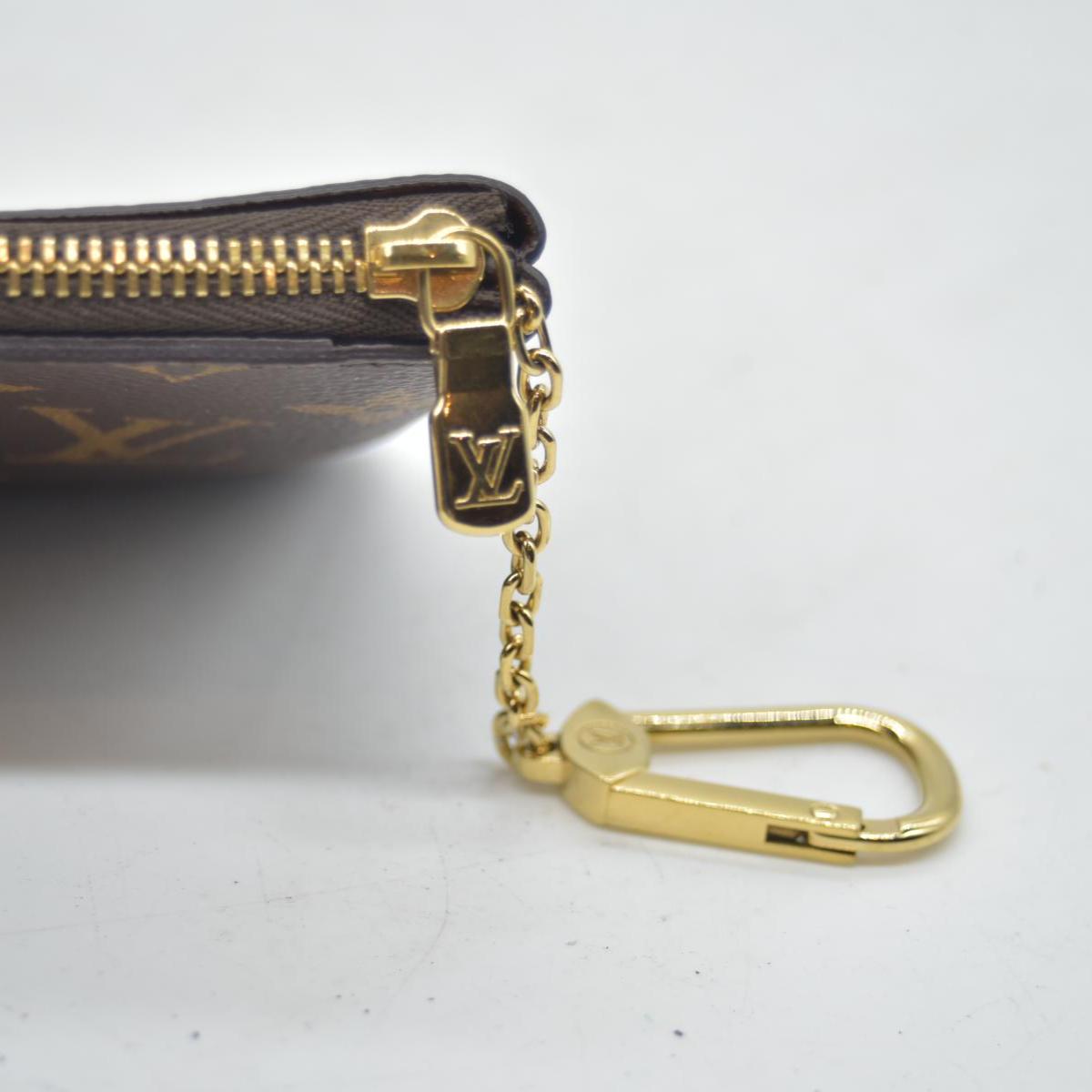 $425 Louis Vuitton Monogram Key Pouch S CONSIGNMENT