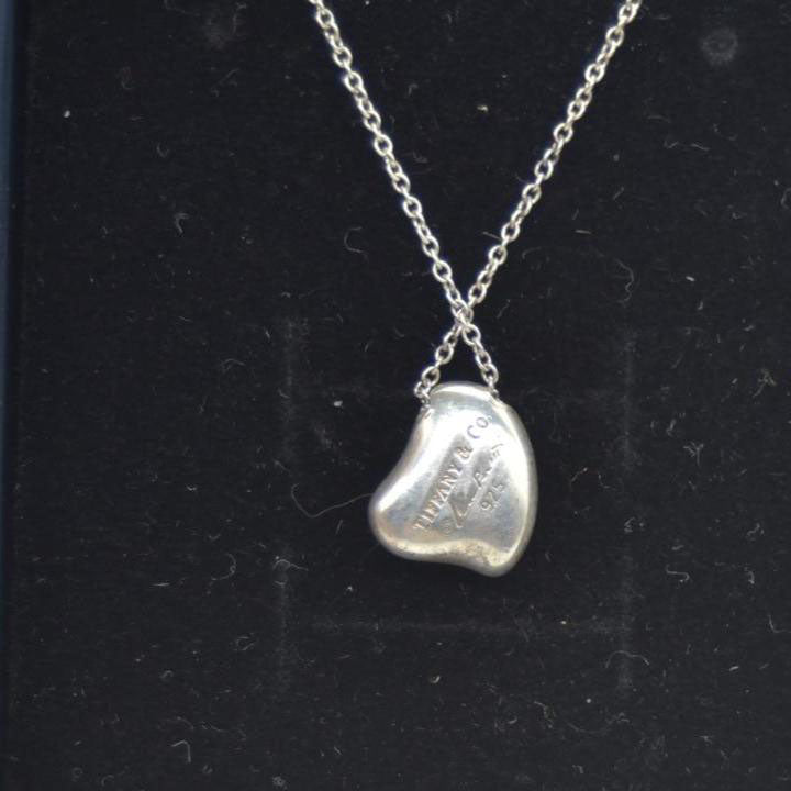 $600 Tiffany & Co. Elsa Peretti Full Heart Pendant in Sterling Silver, 9 mm CONSIGNMENT