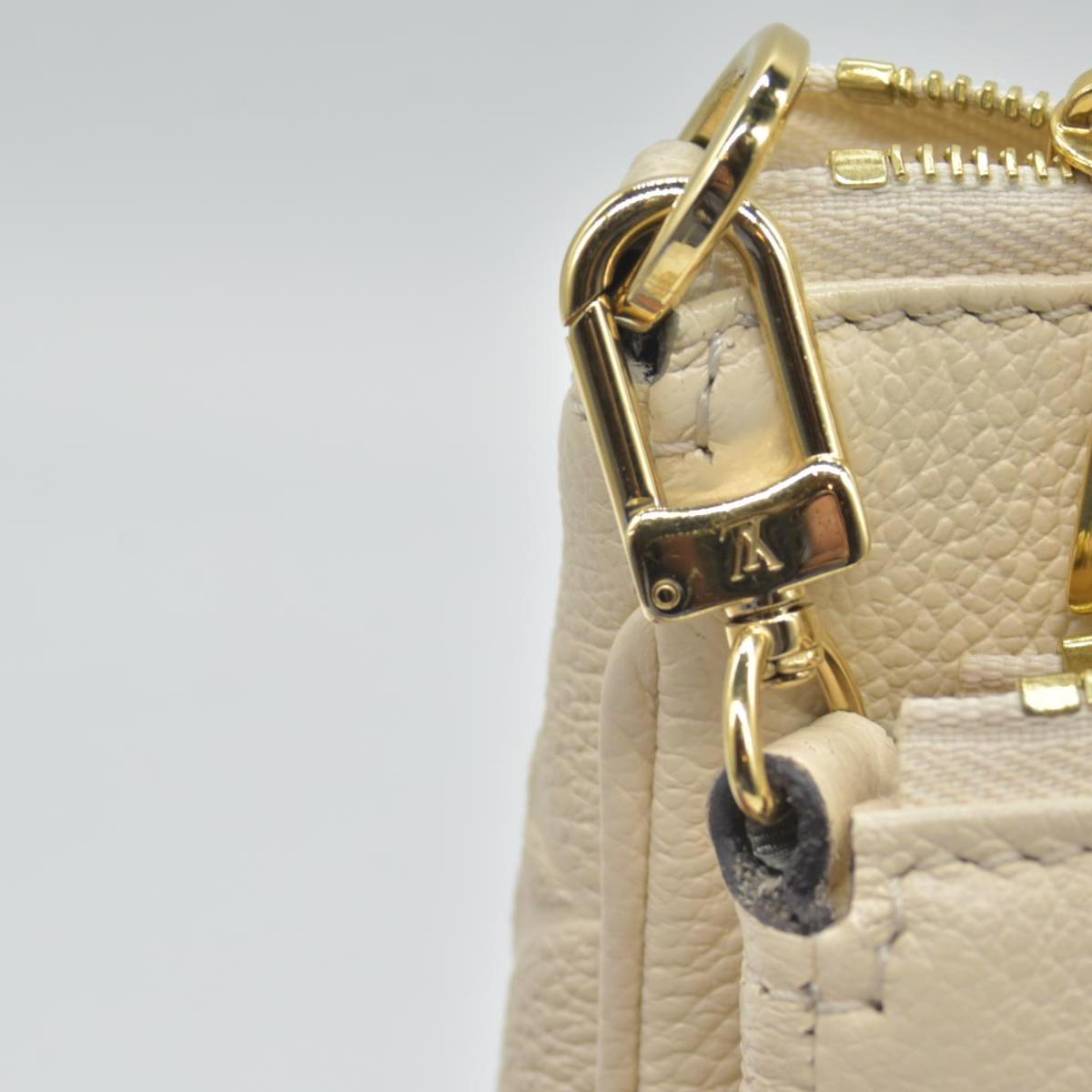 $3100 Louis Vuitton Monogram Giant Multi Pochette Accessoires Empreinte Cream