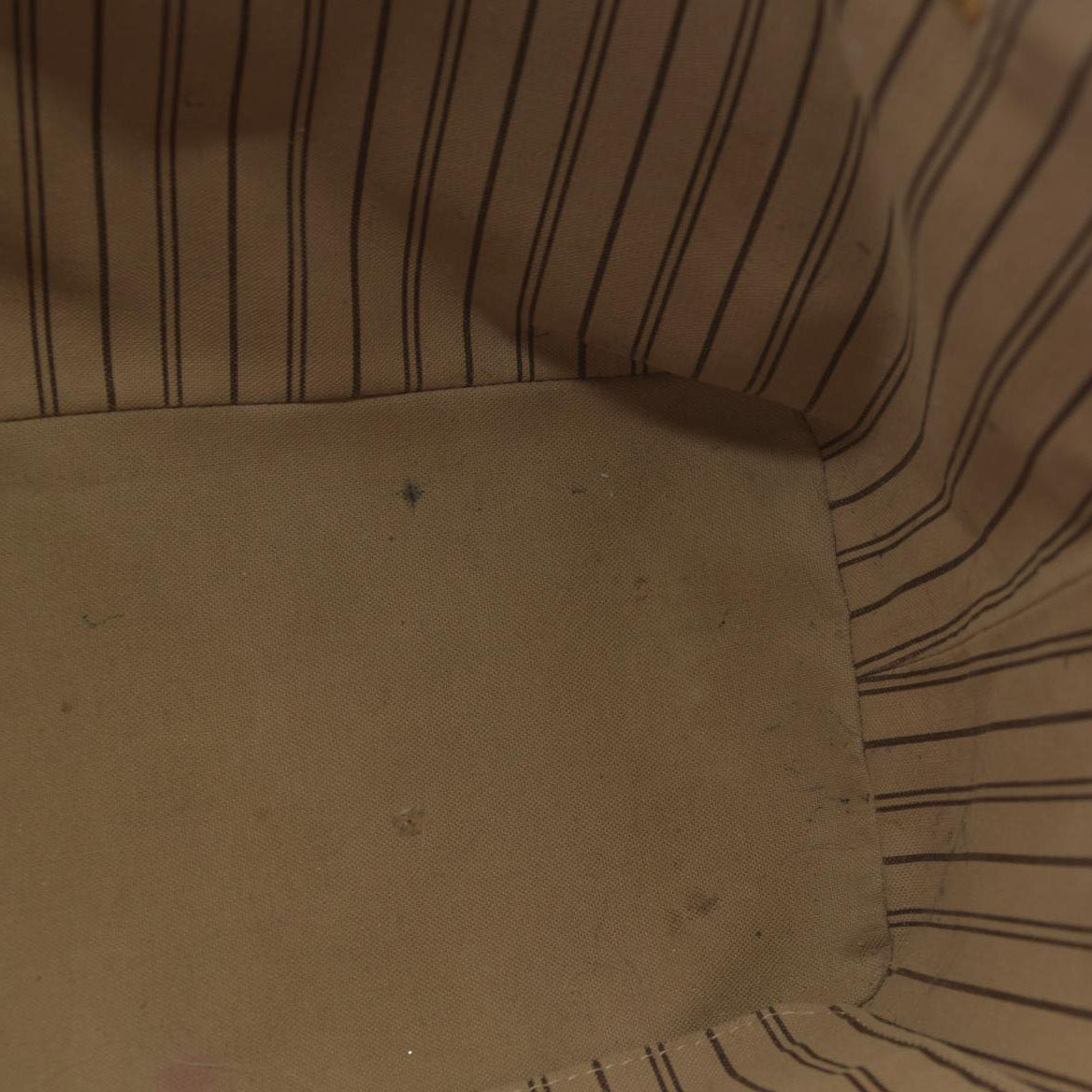 $2030 Louis Vuitton Monogram Game on Neverfull MM