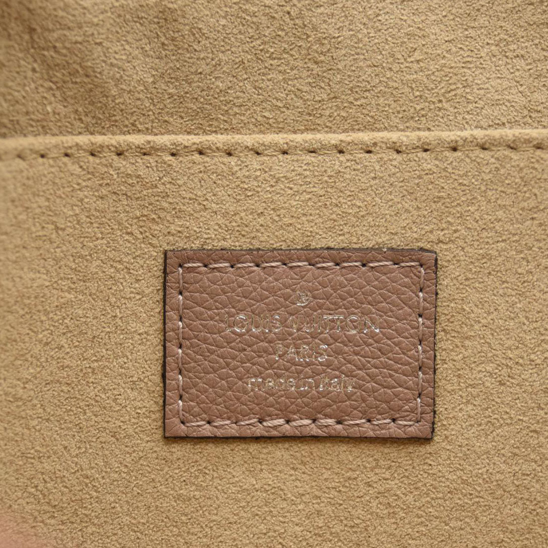 LOUIS VUITTON Taurillon Pochette Jour PM Beige TH4177