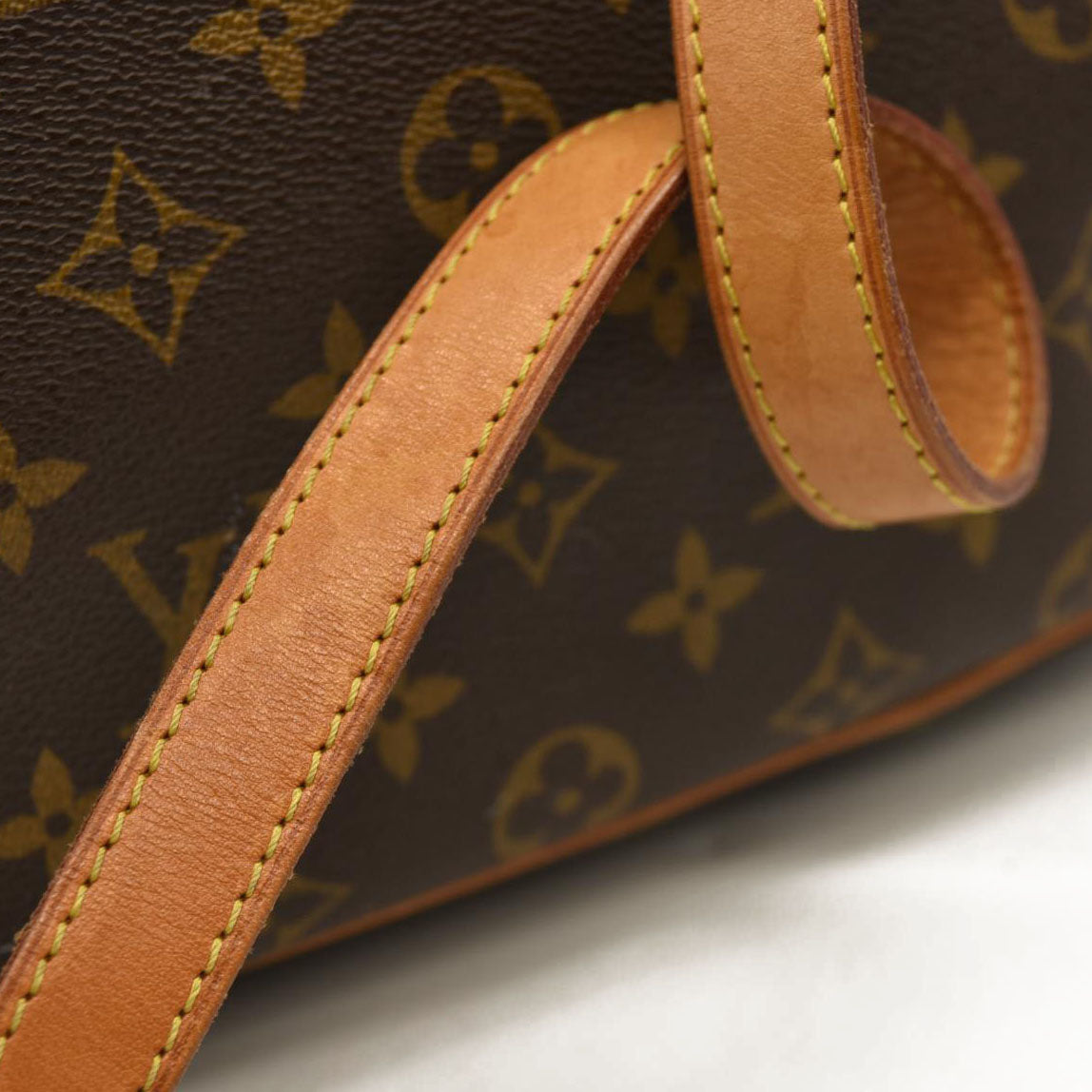 LOUIS VUITTON  Monogram Odeon MM VI3009