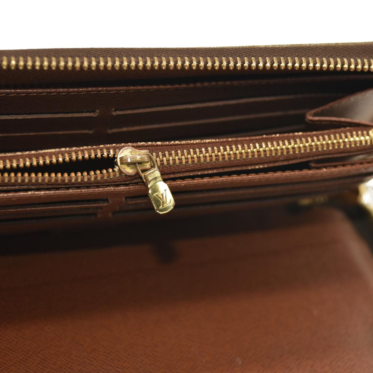 LOUIS VUITTON Monogram Zippy Wallet Organizer  VI0079