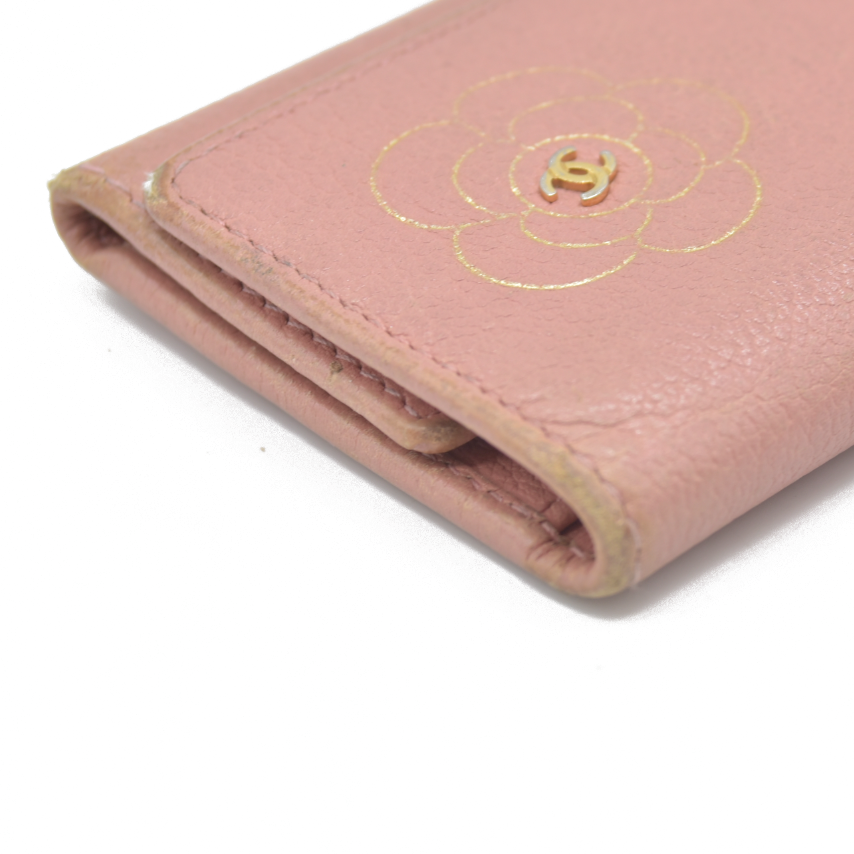 AUCTION $600 Chanel Camellia 6 Key Holder Coral Pink