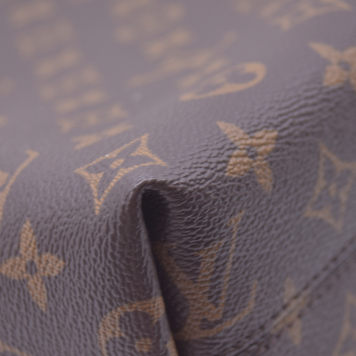 $2700 Louis Vuitton Monogram CarryAll East West RFID 10021155