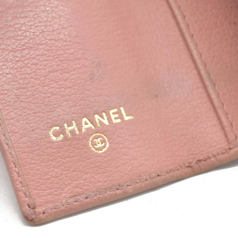 AUCTION $600 Chanel Camellia 6 Key Holder Coral Pink