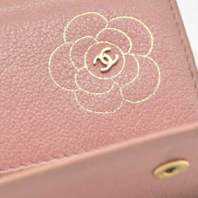 AUCTION $600 Chanel Camellia 6 Key Holder Coral Pink