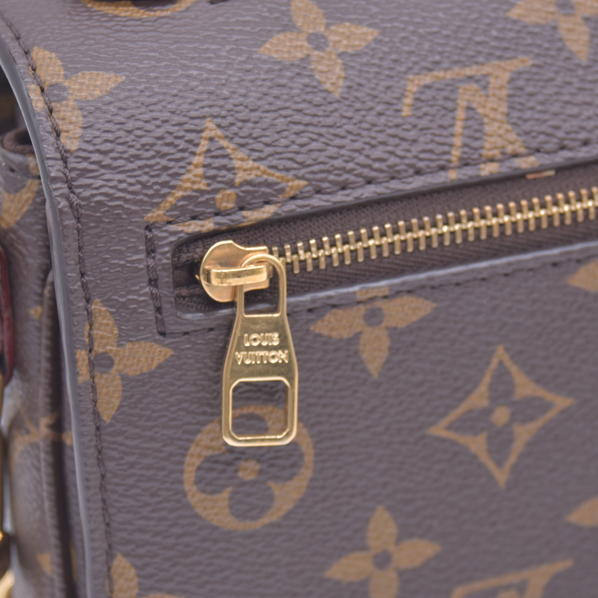 $3300 RFID Louis Vuitton East West Pochette Metis Monogram