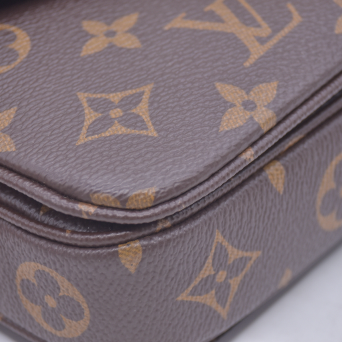 $3300 RFID Louis Vuitton East West Pochette Metis Monogram
