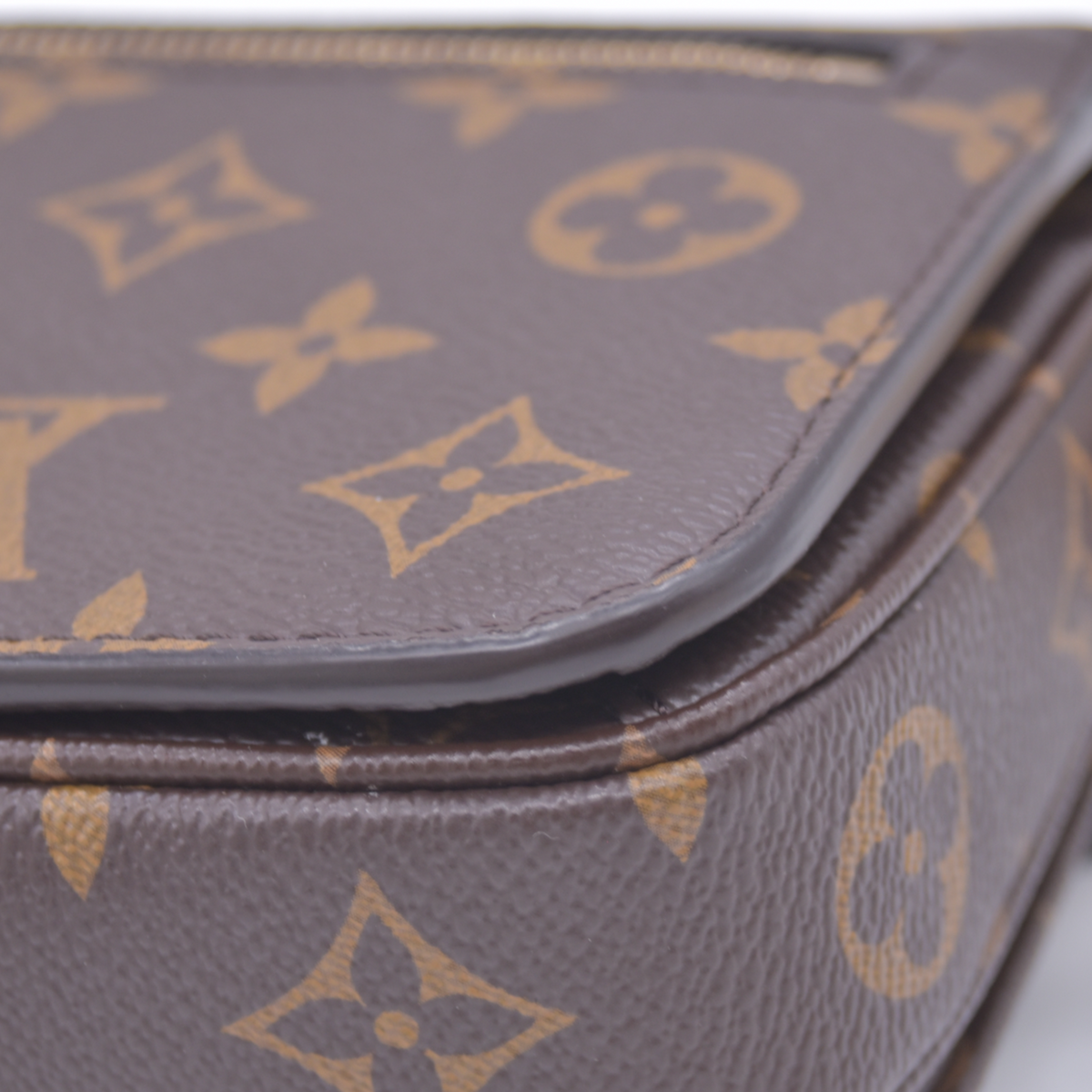 $3300 RFID Louis Vuitton East West Pochette Metis Monogram