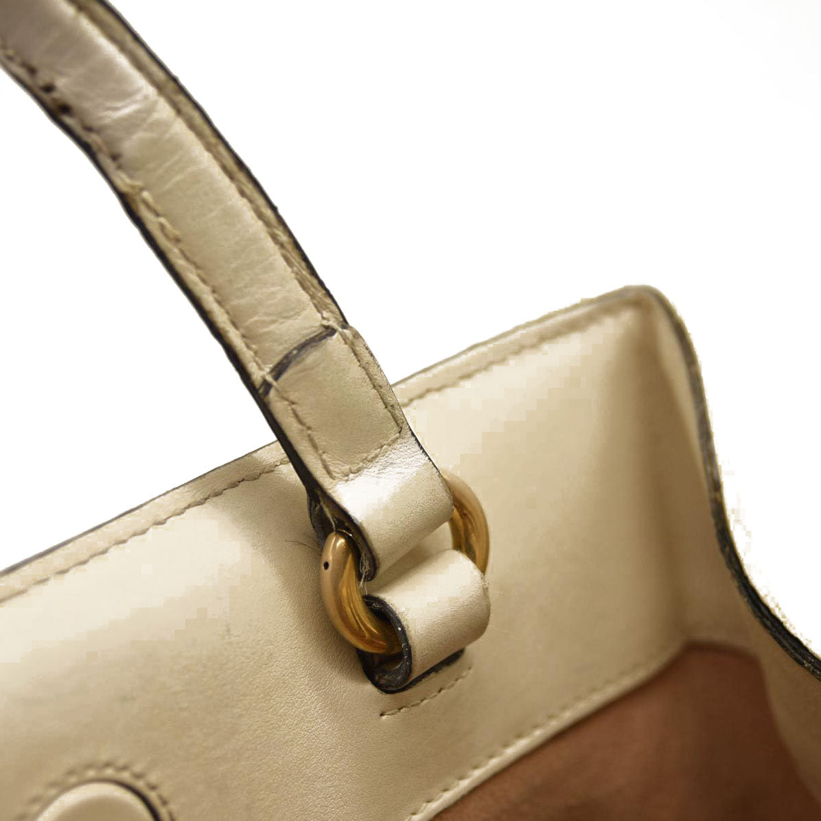 GUCCI Calfskin Matelasse Small GG Marmont Tote White