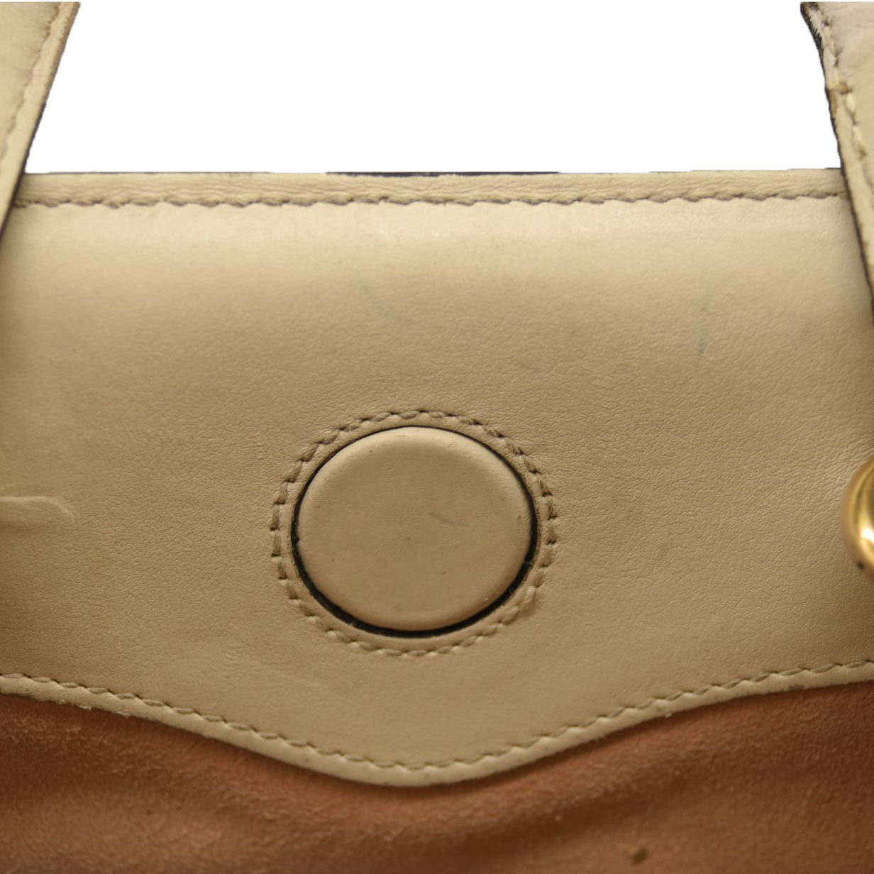 GUCCI Calfskin Matelasse Small GG Marmont Tote White