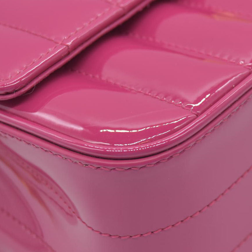 $2590 Saint Laurent Patent Calfskin Matelasse Monogram Medium Vicky Chain Bag Pink