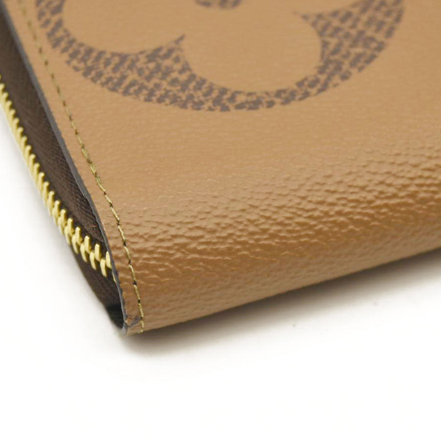 LOUIS VUITTON  Reverse Monogram Giant Zippy Wallet CA0260