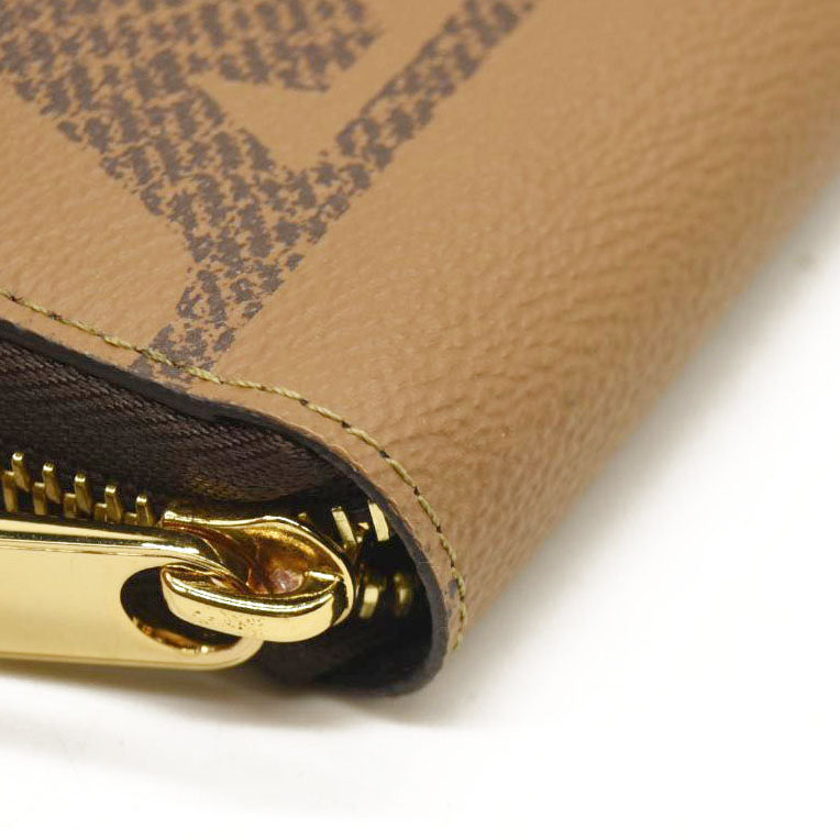 LOUIS VUITTON  Reverse Monogram Giant Zippy Wallet CA0260