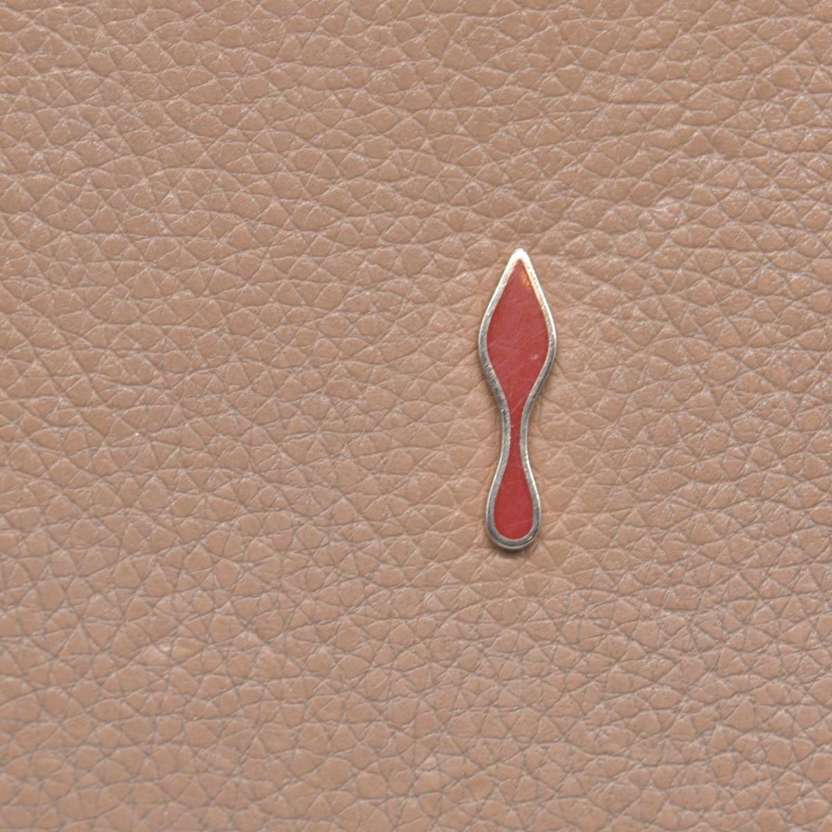 $1590 Christian Louboutin loubinthesky paloma clutch crossbody beige