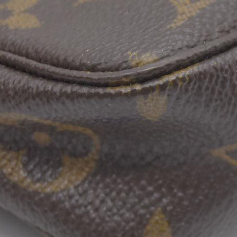 $1290 Louis Vuitton  Monogram Pochette Accessories