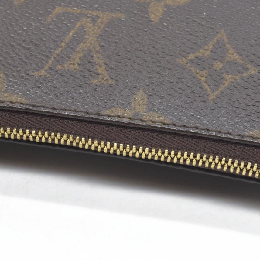 $1290 Louis Vuitton  Monogram Pochette Accessories