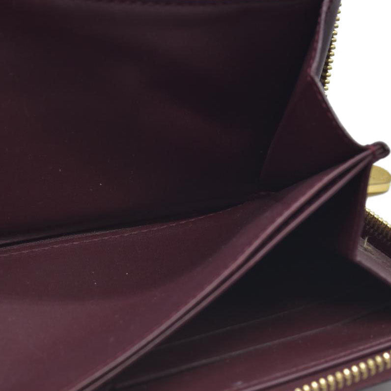 AUCTION $1030 Louis Vuitton  Vernis Zippy Wallet Rouge Fauviste SP2130