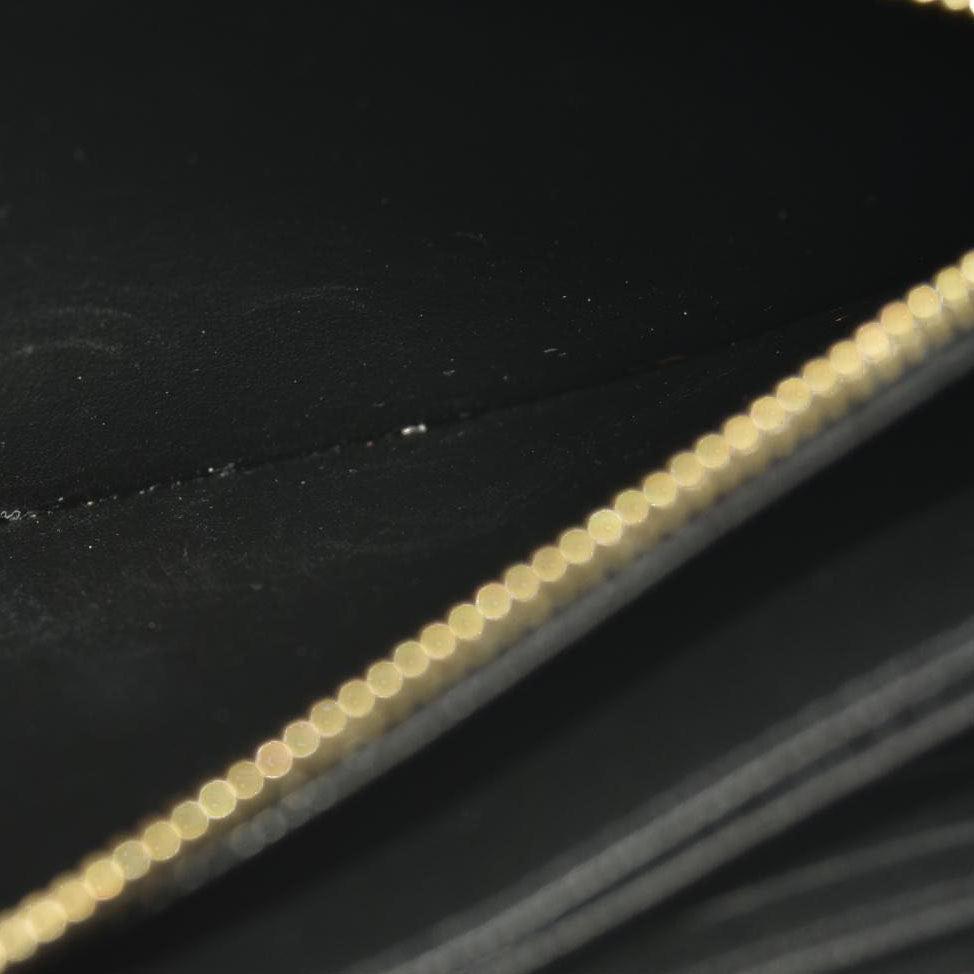 LOUIS VUITTON  Reverse Monogram Giant Zippy Wallet CA0260