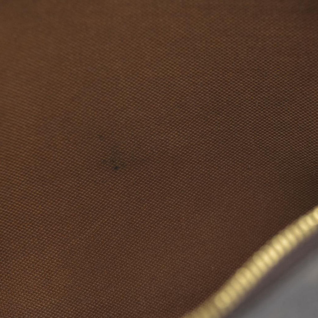 $1290 Louis Vuitton  Monogram Pochette Accessories