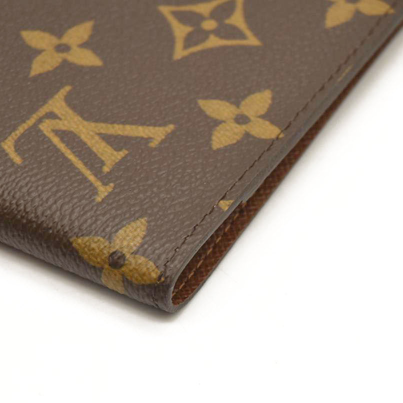 LOUIS VUITTON  Monogram Passport Cover Wallet CA4099
