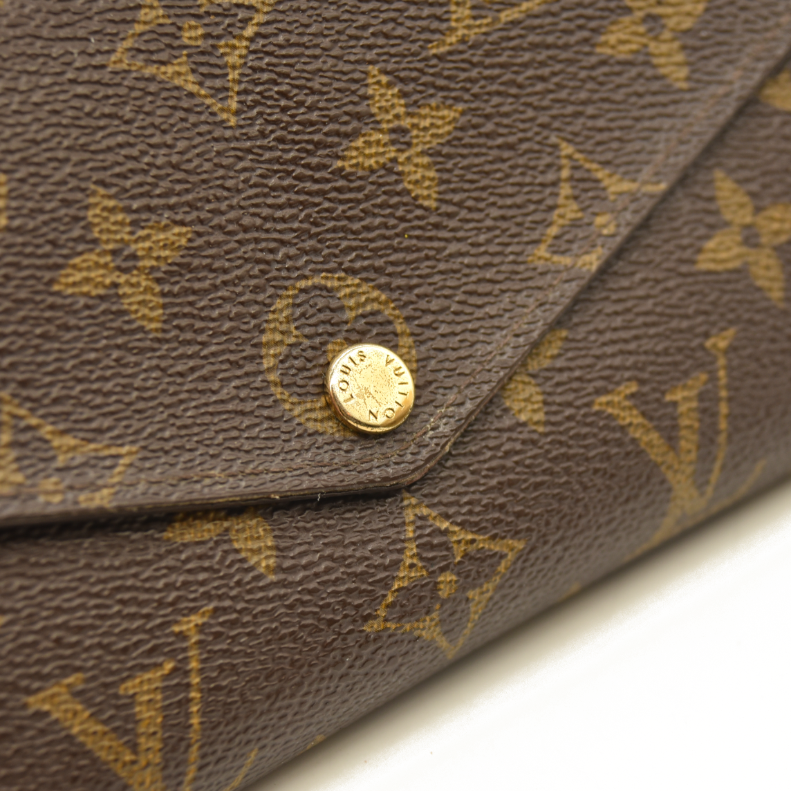Louis Vuitton  Monogram Sarah Wallet NM SD2174