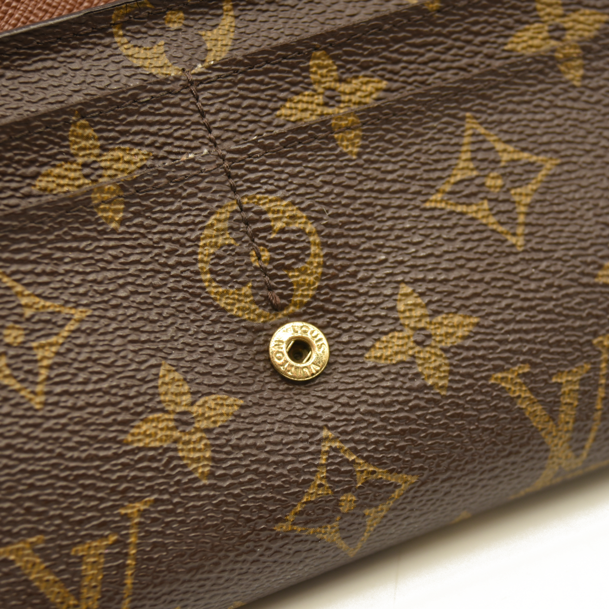 Louis Vuitton  Monogram Sarah Wallet NM SD2174