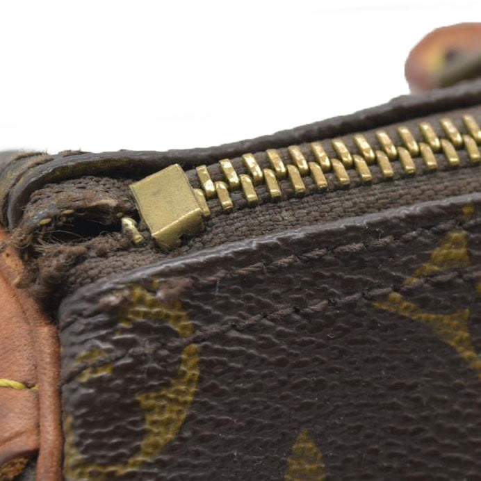 $1490 Louis Vuitton  Monogram Speedy 25