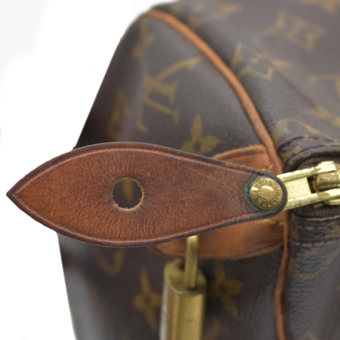 $1490 Louis Vuitton  Monogram Speedy 25