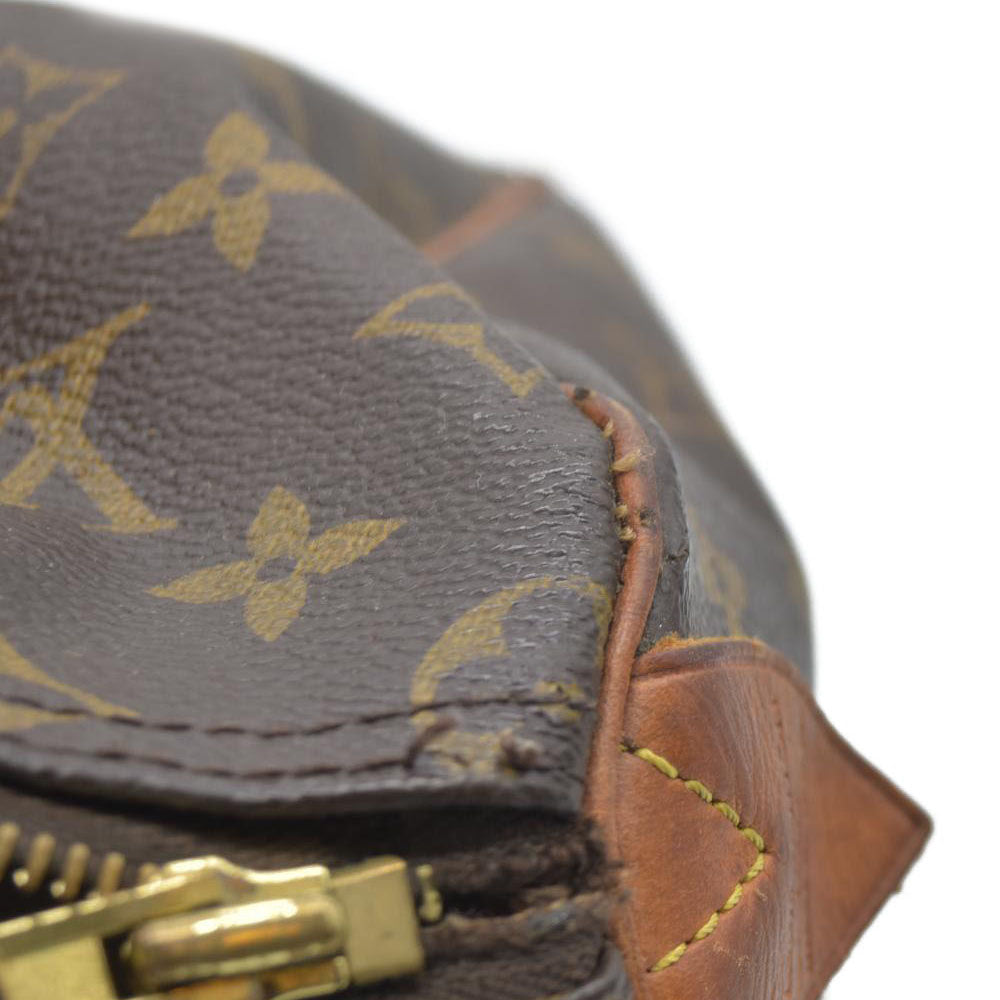 $1490 Louis Vuitton  Monogram Speedy 25