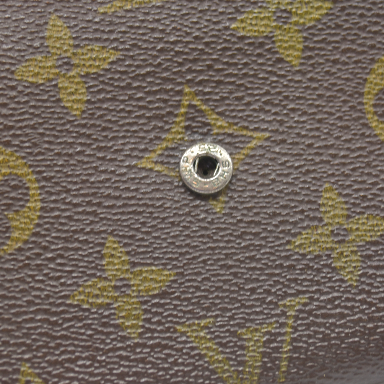 $775 1980s Louis Vuitton Monogram Long Sarah Wallet Brown