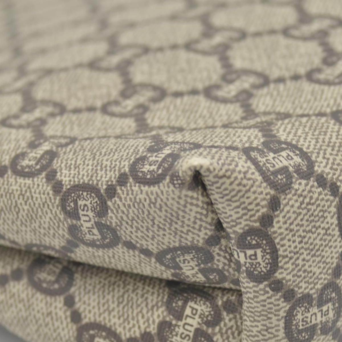 $880 Gucci GG Gucci Plus PVC Leather Pouch Clutch Bag