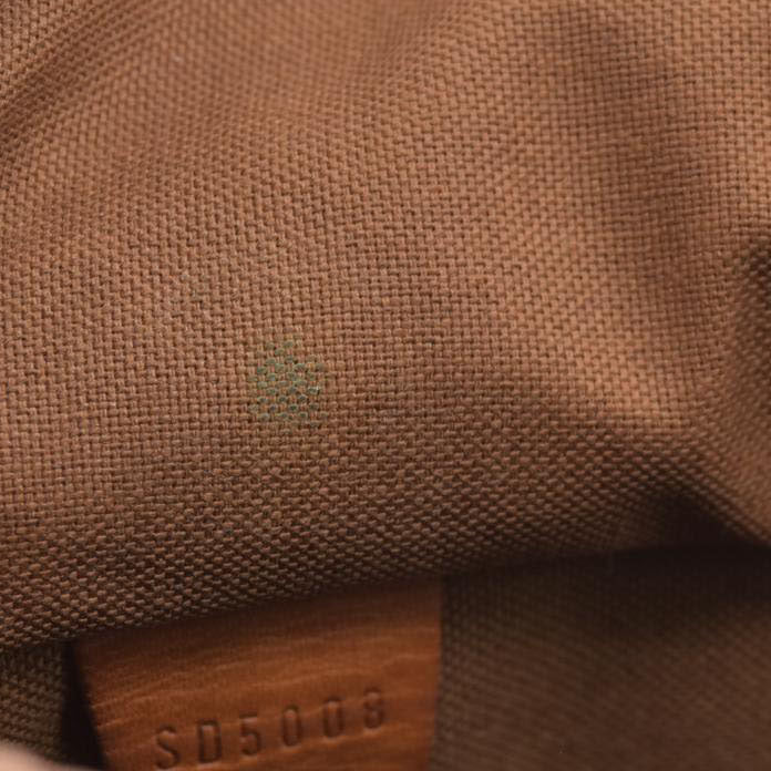 $1490 Louis Vuitton  Monogram Speedy 25