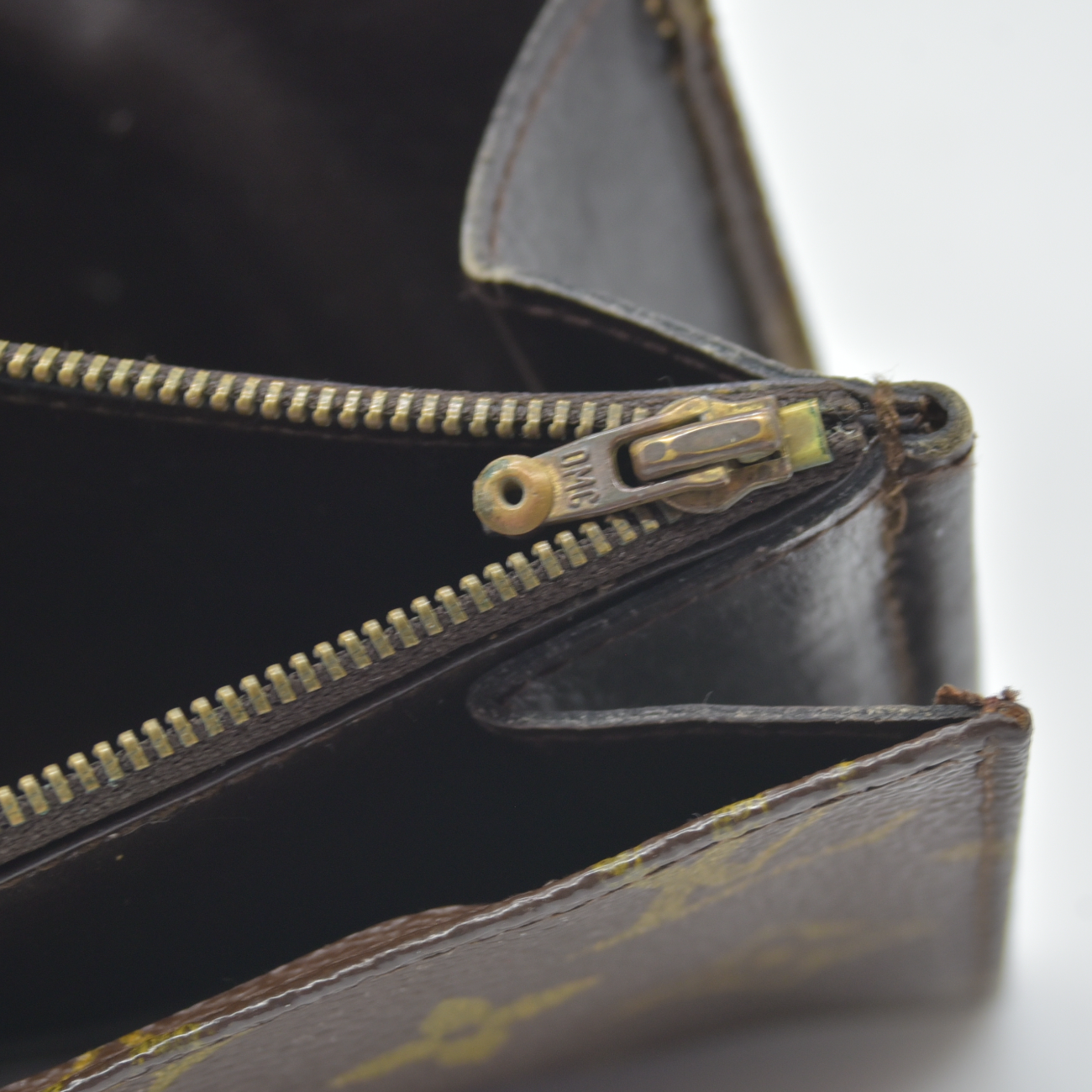 $775 1980s Louis Vuitton Monogram Long Sarah Wallet Brown
